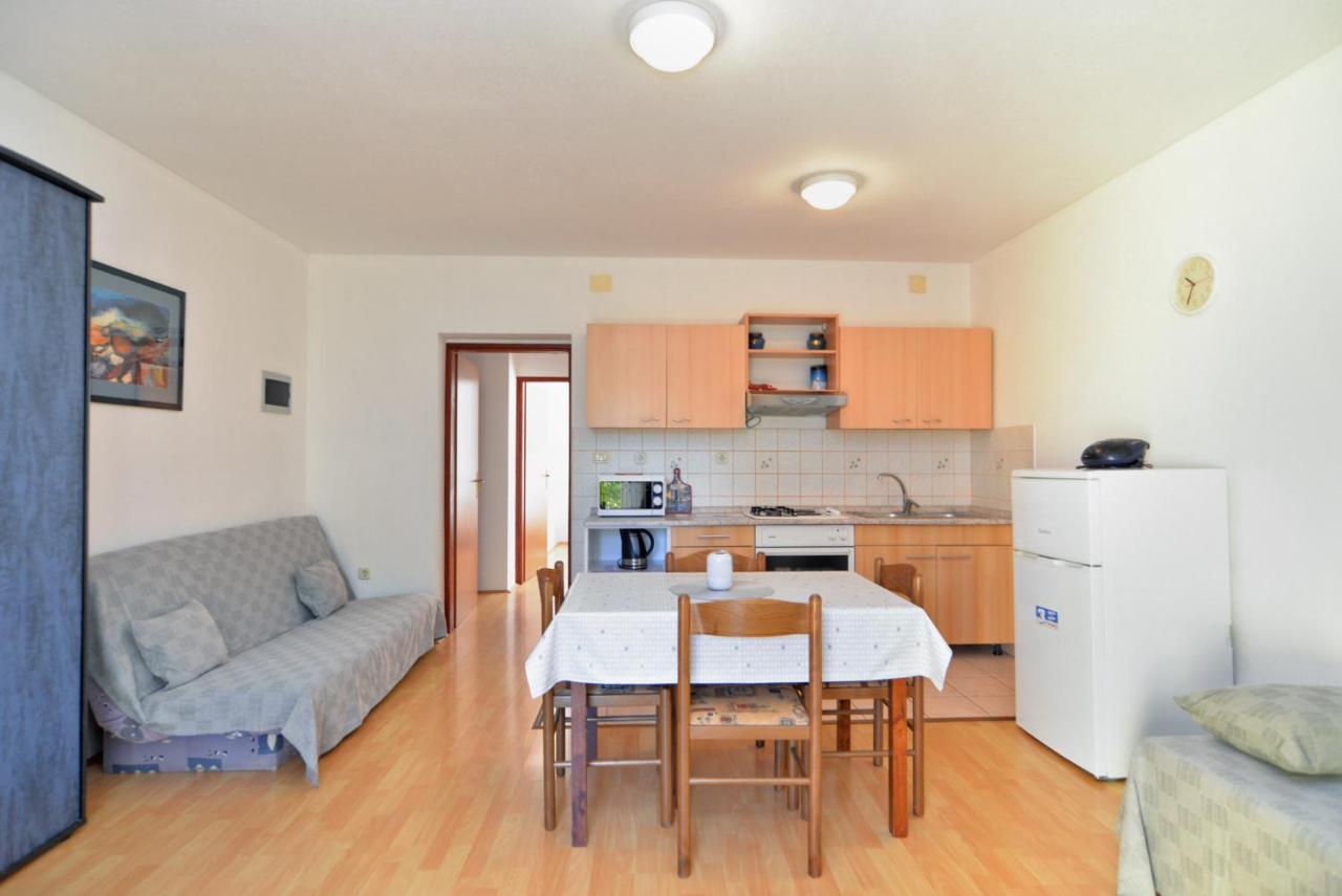 Apartment Jadranko 1761 Peroj Ngoại thất bức ảnh