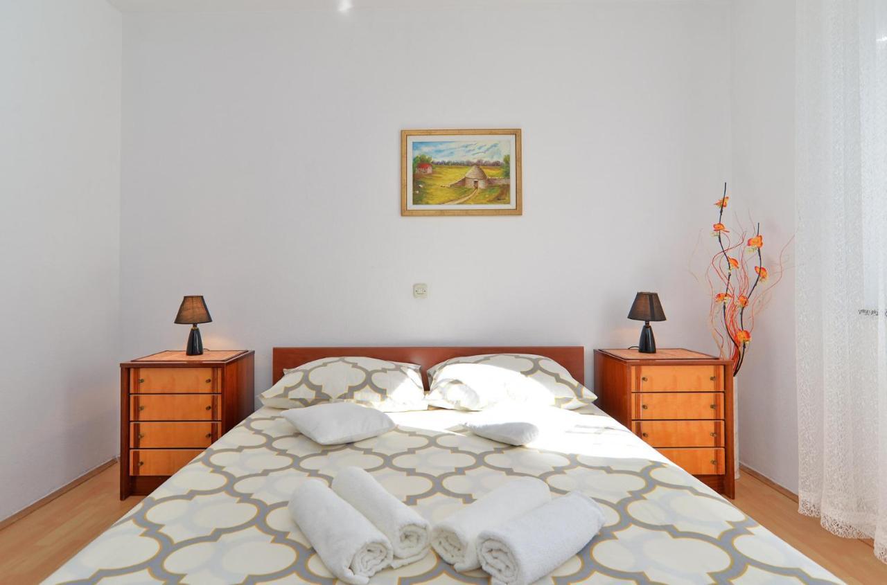 Apartment Jadranko 1761 Peroj Ngoại thất bức ảnh