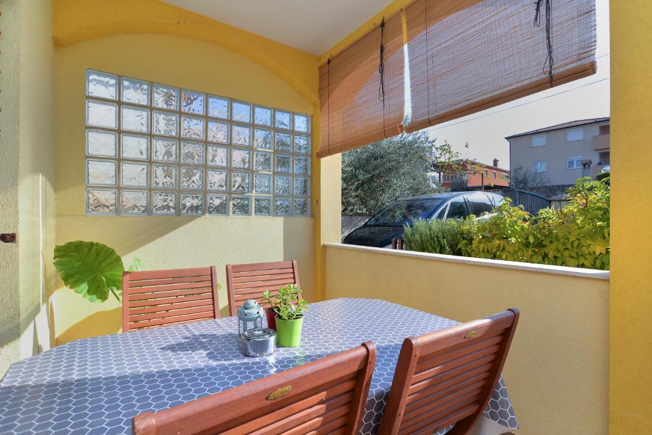 Apartment Jadranko 1761 Peroj Ngoại thất bức ảnh